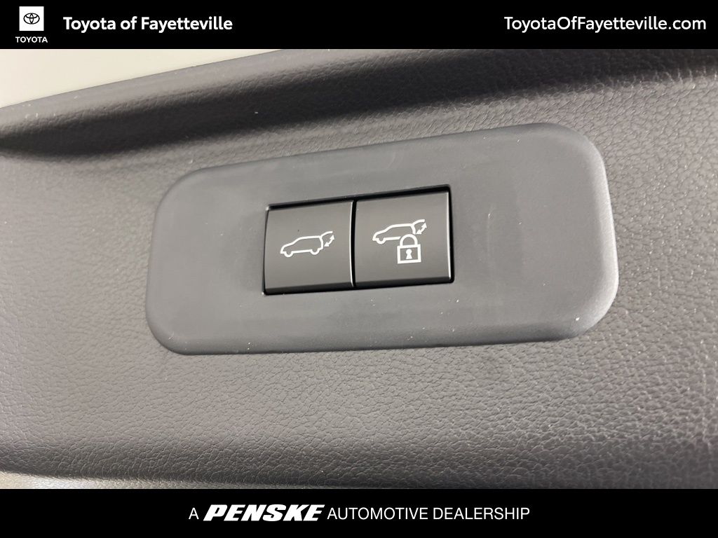 Thumbnail: 2026 Toyota Grand Highlander - 22