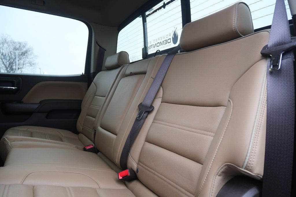 Thumbnail: 2018 GMC Sierra 2500 - 16