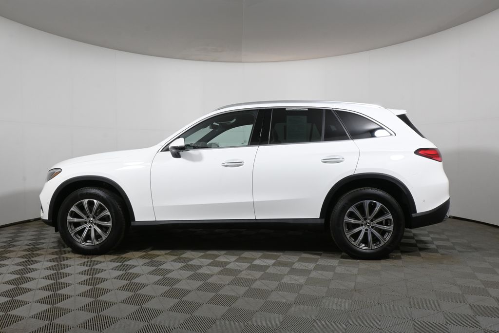 Thumbnail: 2026 Mercedes-Benz GLC - 2