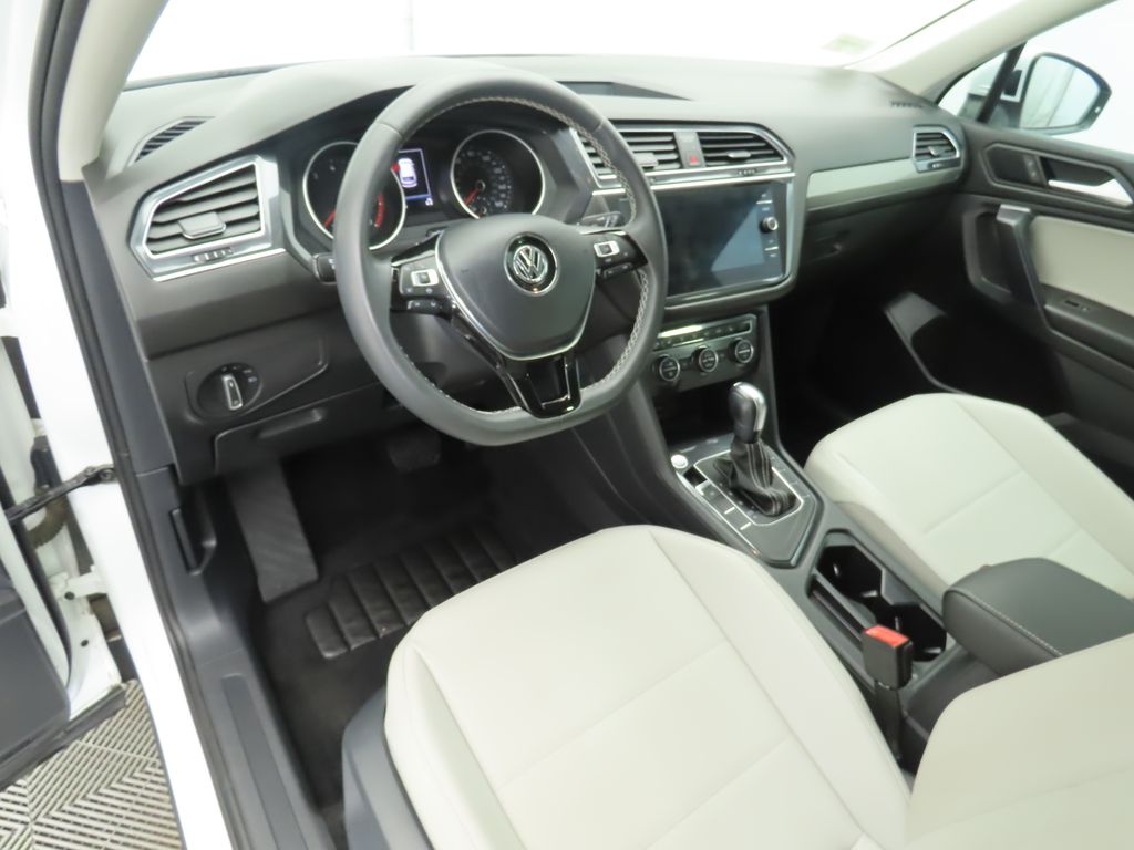2021 Volkswagen Tiguan 2.0T 9