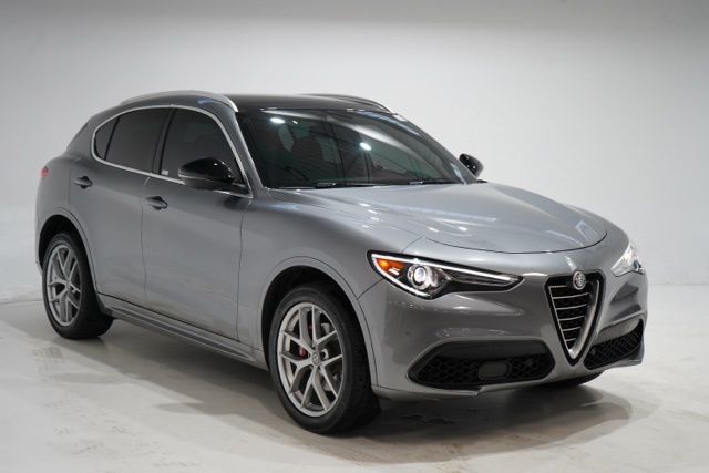 Stromboli Gray Metallic 2020 Alfa Romeo Stelvio Ti AWD SUV / Crossover All-Wheel Drive 8-Speed Automatic