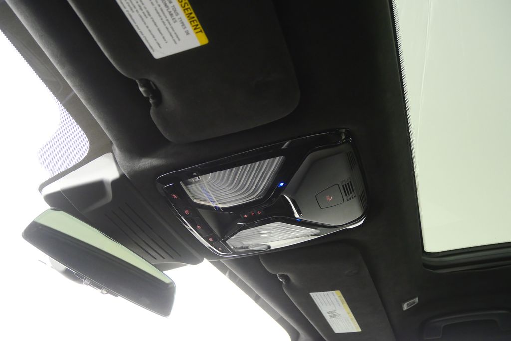 Thumbnail: 2023 BMW X7 - 25