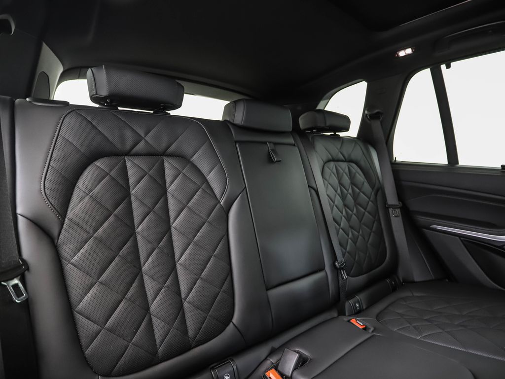 Thumbnail: 2025 BMW X5 - 28