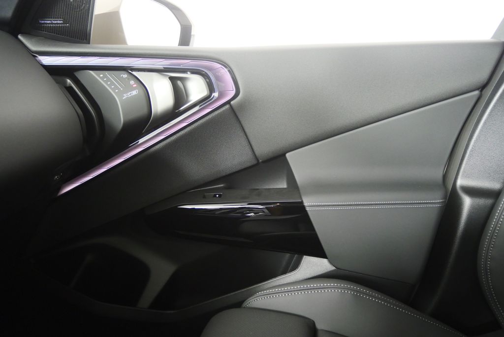 Thumbnail: 2026 BMW X3 - 23