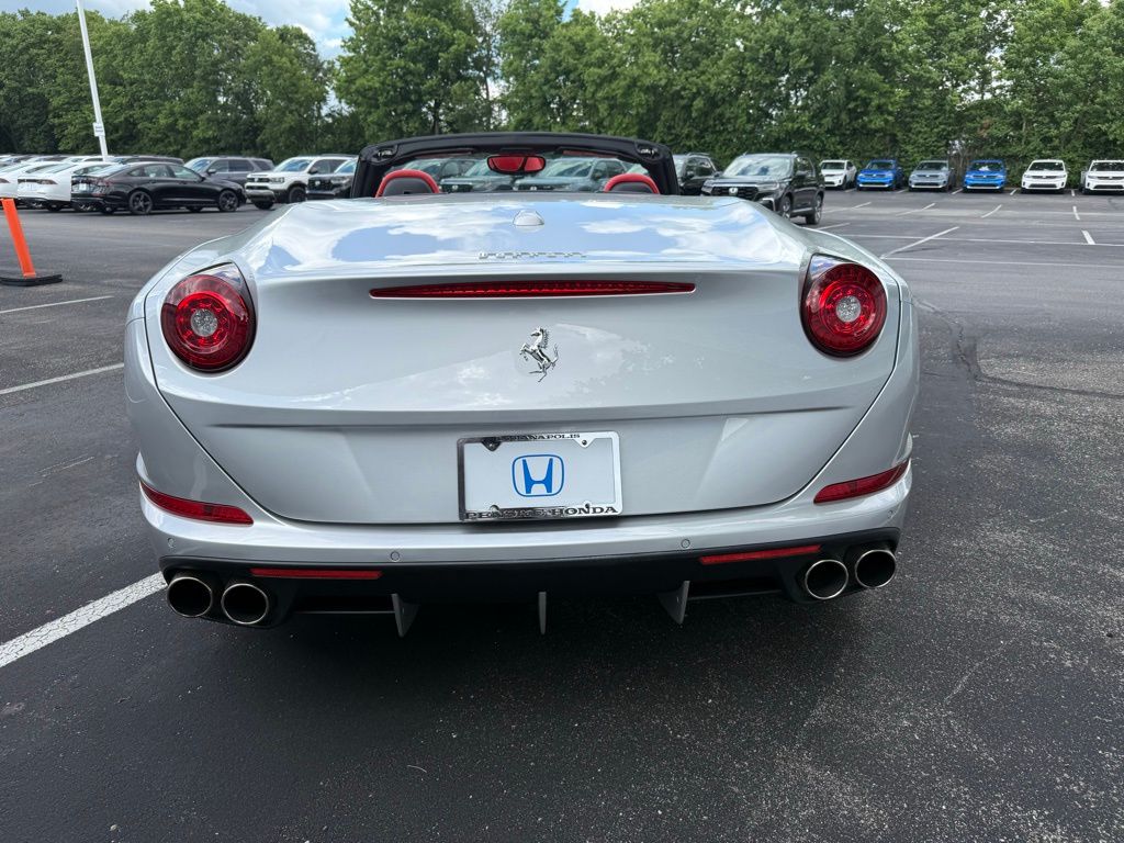 Thumbnail: 2017 Ferrari California - 4