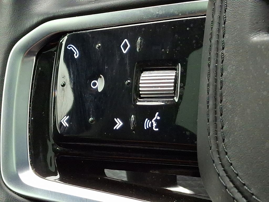 2023 Land Rover Range Rover Velar R-Dynamic S 25