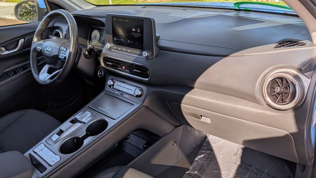 Used 2022 Hyundai Kona Electric SEL 4D Sport Utility