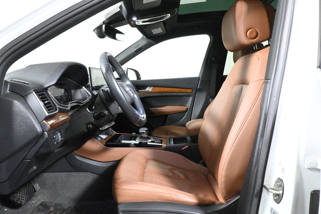 Thumbnail: 2022 Audi Q5 - 3