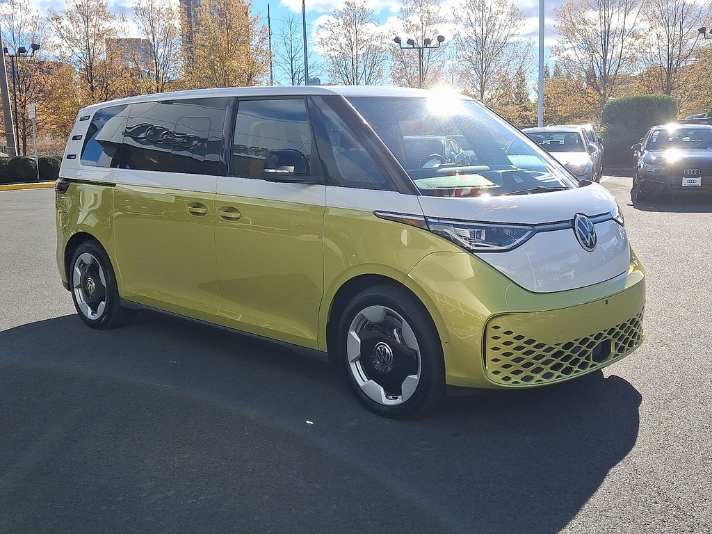 Thumbnail: 2025 Volkswagen ID.Buzz - 3