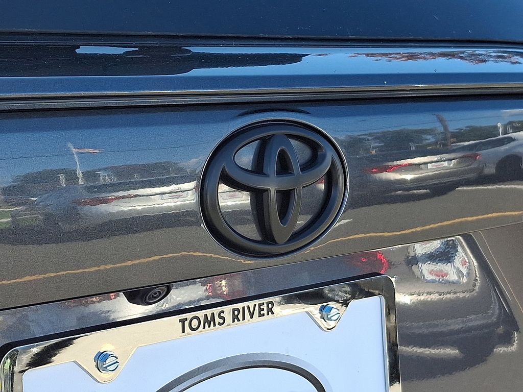 Thumbnail: 2023 Toyota RAV4 - 29