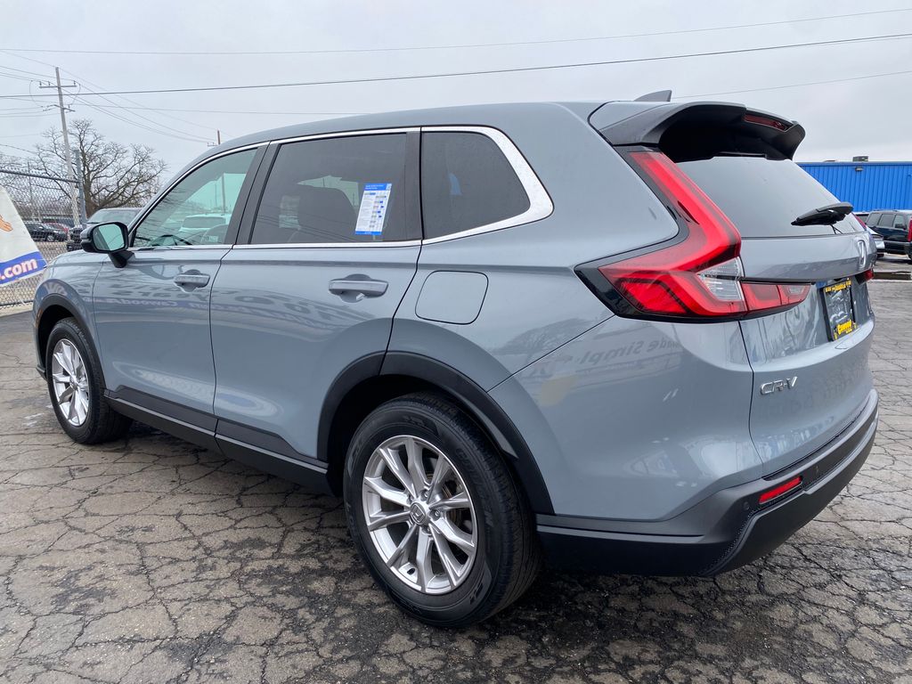 View vehicle photo 6