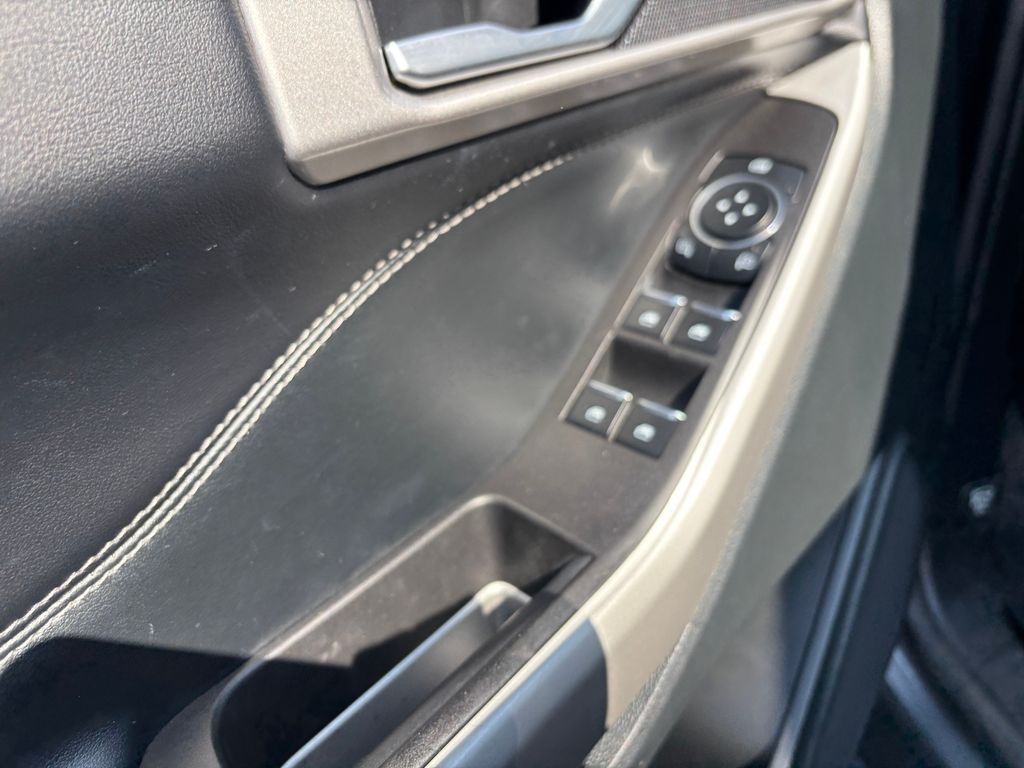 Used Car 2024 Ford Explorer  Xlt For Sale Under $30,000 In Austin, Texas