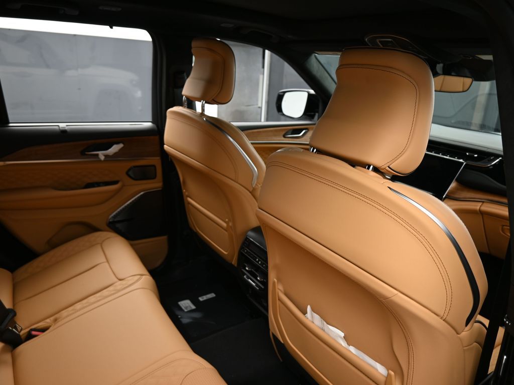 New 2025 Bright White Clearcoat Jeep Summit image 38