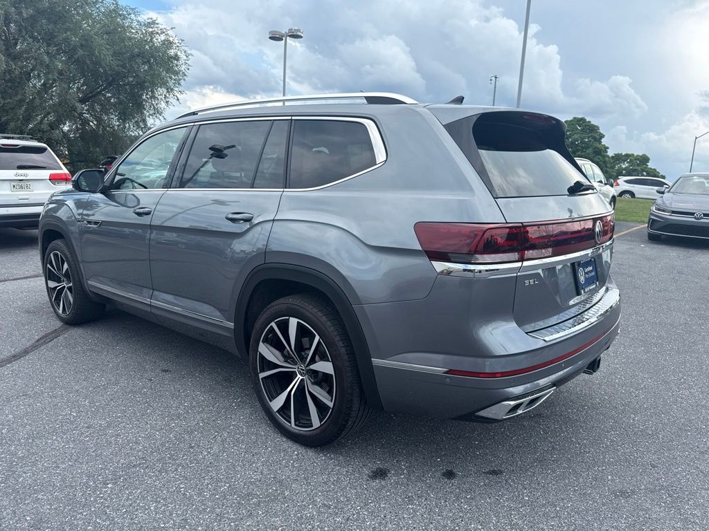 2025 Volkswagen Atlas 2.0T SEL Premium R-Line Gray at Subaru and VW of Moon Township