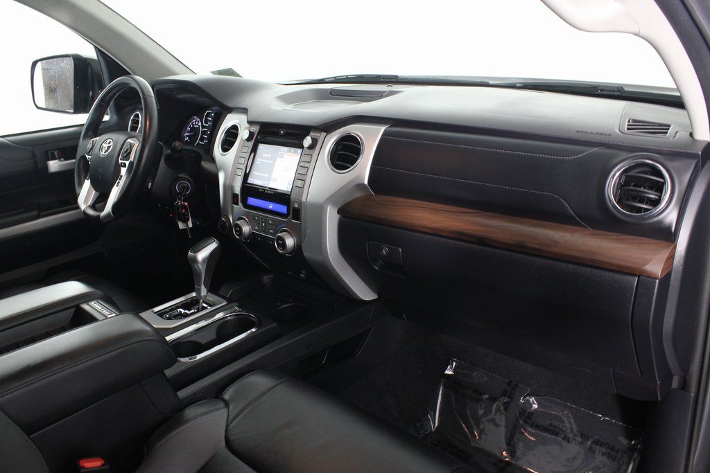2018 Toyota Tundra SR5 9