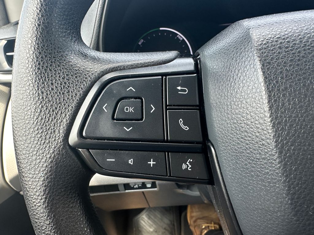 2024 Toyota Sienna LE