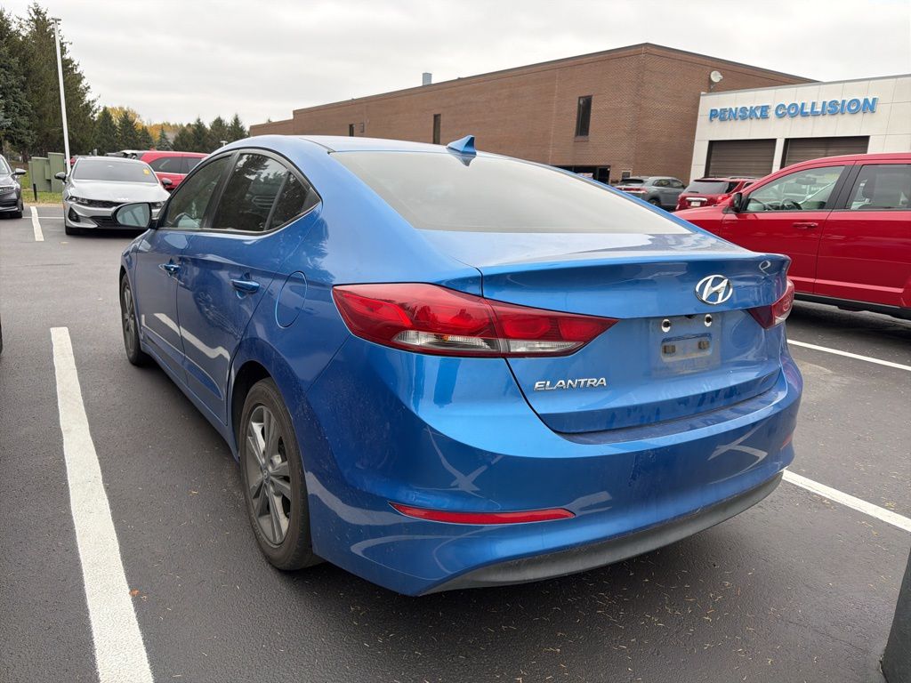Thumbnail: 2018 Hyundai Elantra - 2