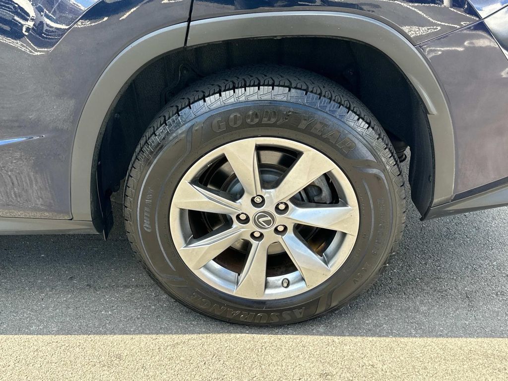 Thumbnail: 2019 Lexus RX - 15