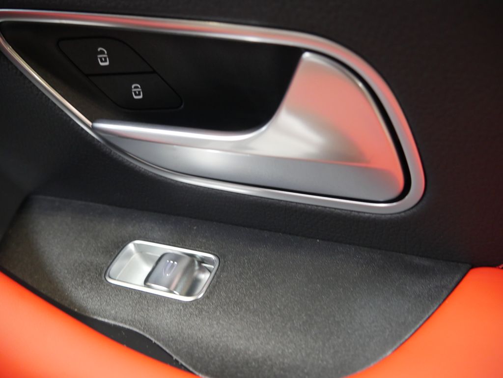 Thumbnail: 2026 Mercedes-Benz GLE - 30