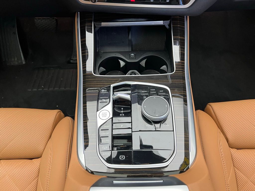 Thumbnail: 2025 BMW X5 - 12