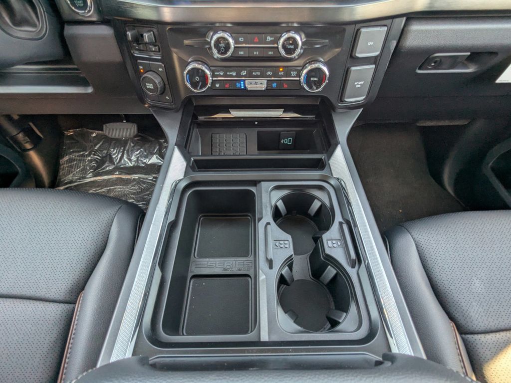 2025 Ford F-550 Chassis LARIAT