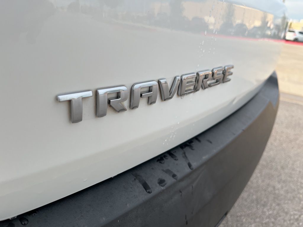 2018 Chevrolet Traverse LT 7