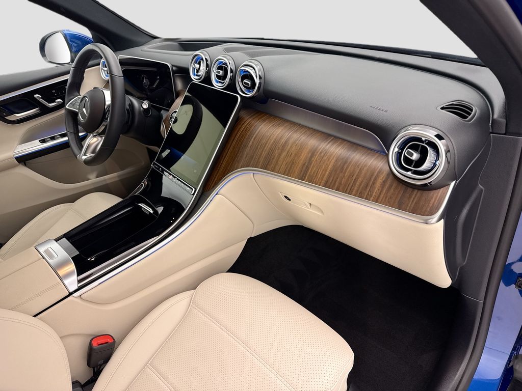 Thumbnail: 2026 Mercedes-Benz GLC - 15