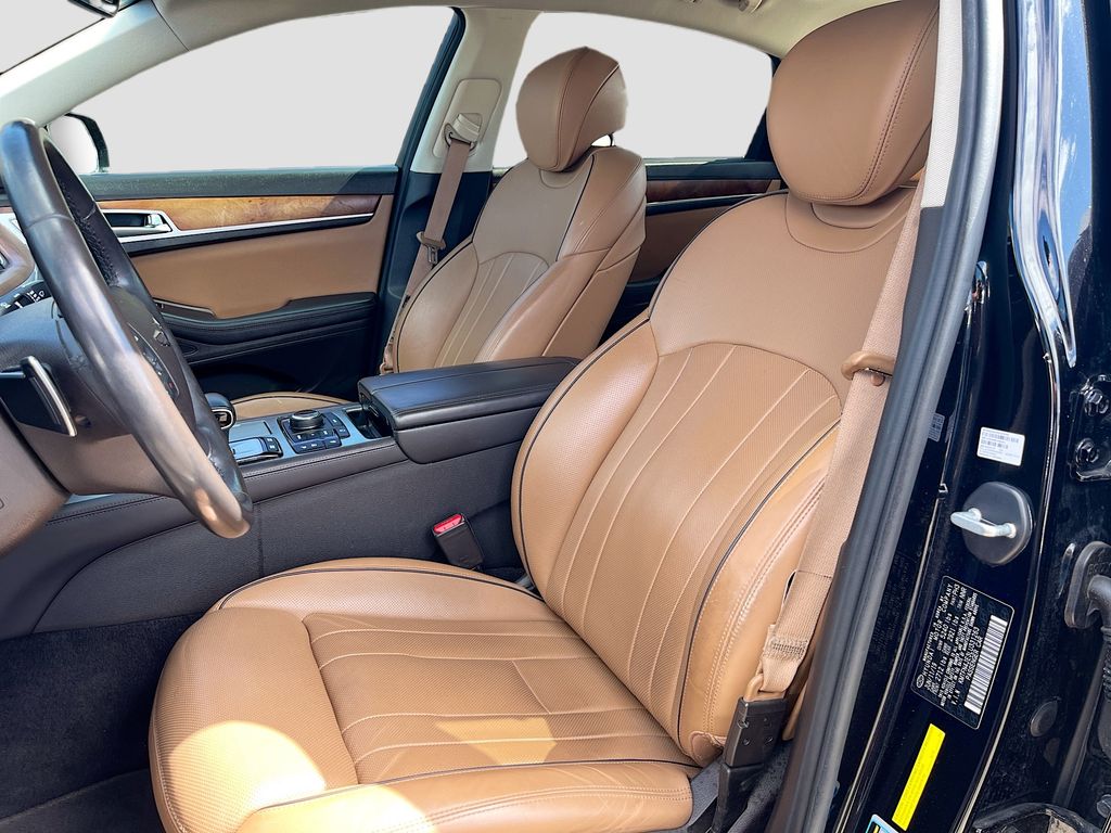 Used 2020 Black Genesis 3.8 image 22
