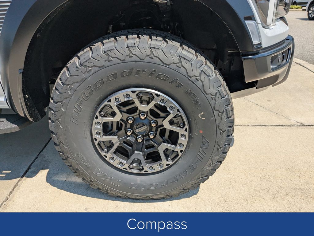2025 Ford F-150 Raptor R