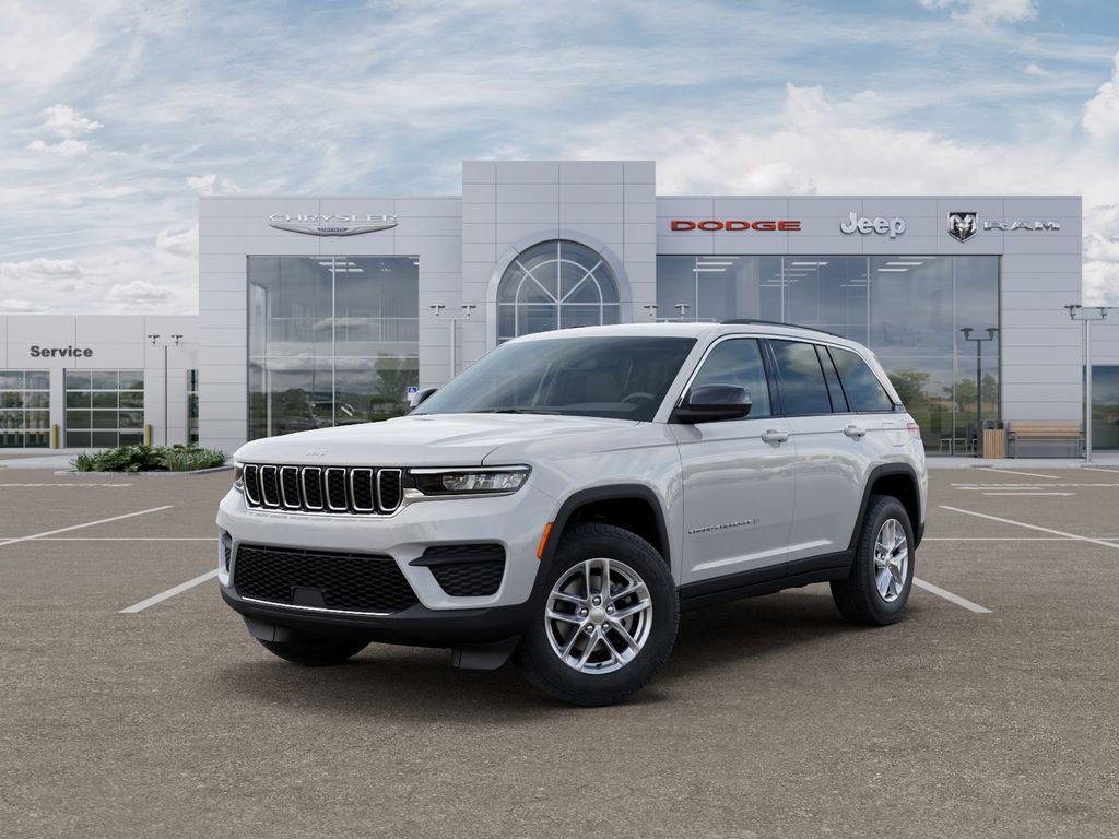 Bright White Clearcoat 2026 Jeep Grand Cherokee SUV / Crossover Four-Wheel Drive 8-Speed Automatic