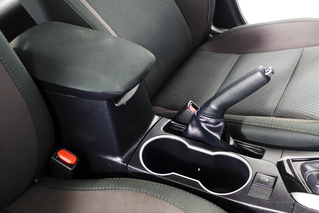 Thumbnail: 2018 Toyota Corolla - 16