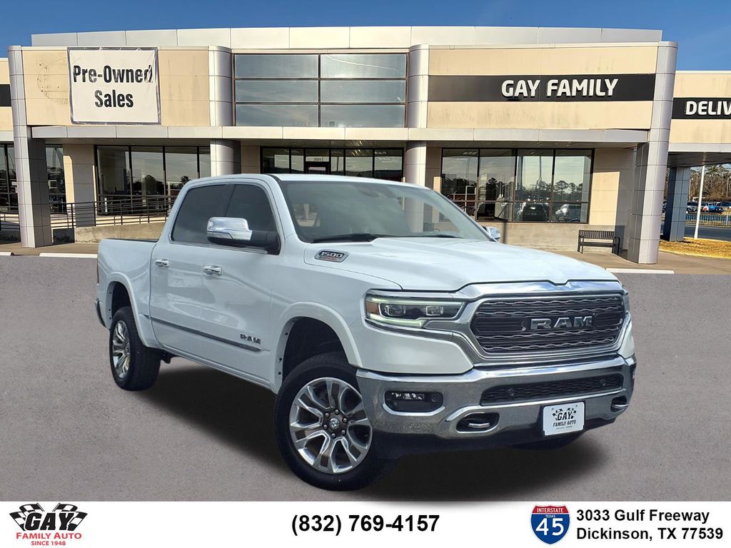Bright White Clearcoat 2022 RAM 1500 Limited Crew Cab 4WD Pickup Truck Four-Wheel Drive 8-Speed Automatic