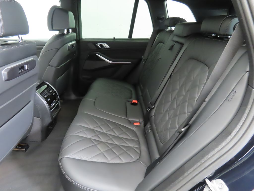 Thumbnail: 2026 BMW X5 - 21