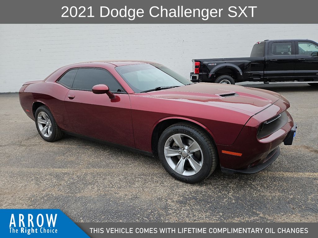 2021 Dodge Challenger SXT RWD