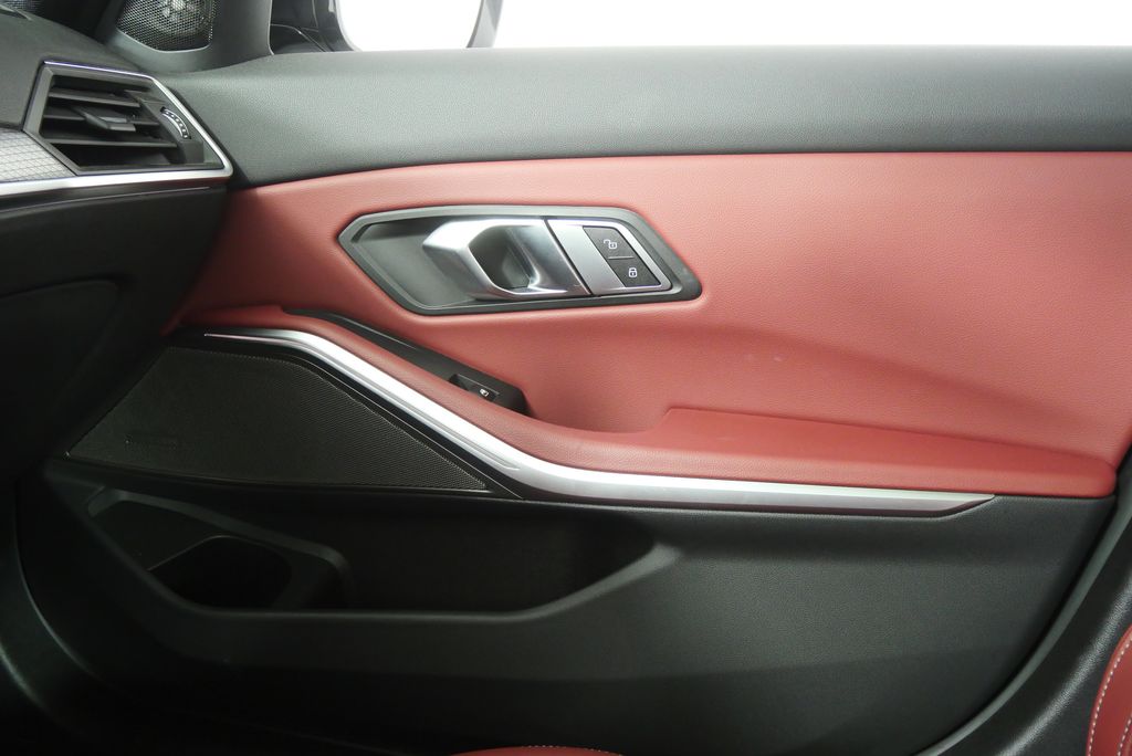Thumbnail: 2023 BMW 3 Series - 28