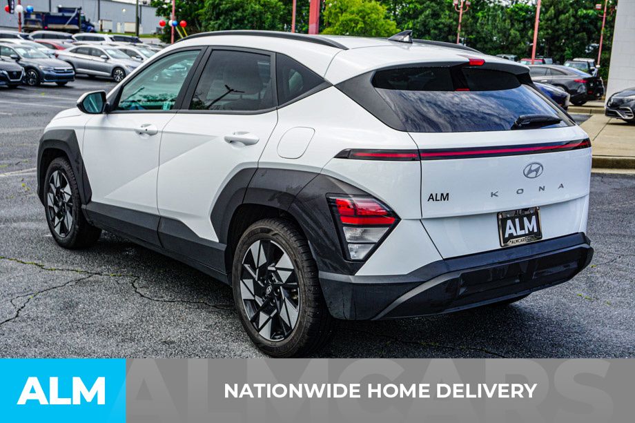 Used 2024 White Hyundai SEL image 5