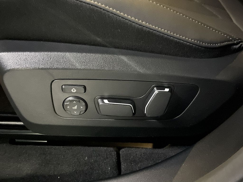 Thumbnail: 2026 BMW X3 - 12