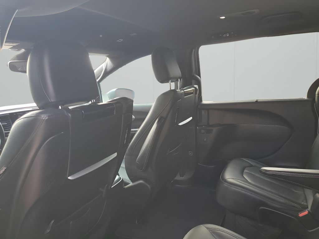 Used Car 2019 Chrysler Pacifica  Touring L Plus For Sale Under $20,000 In Austin, Texas