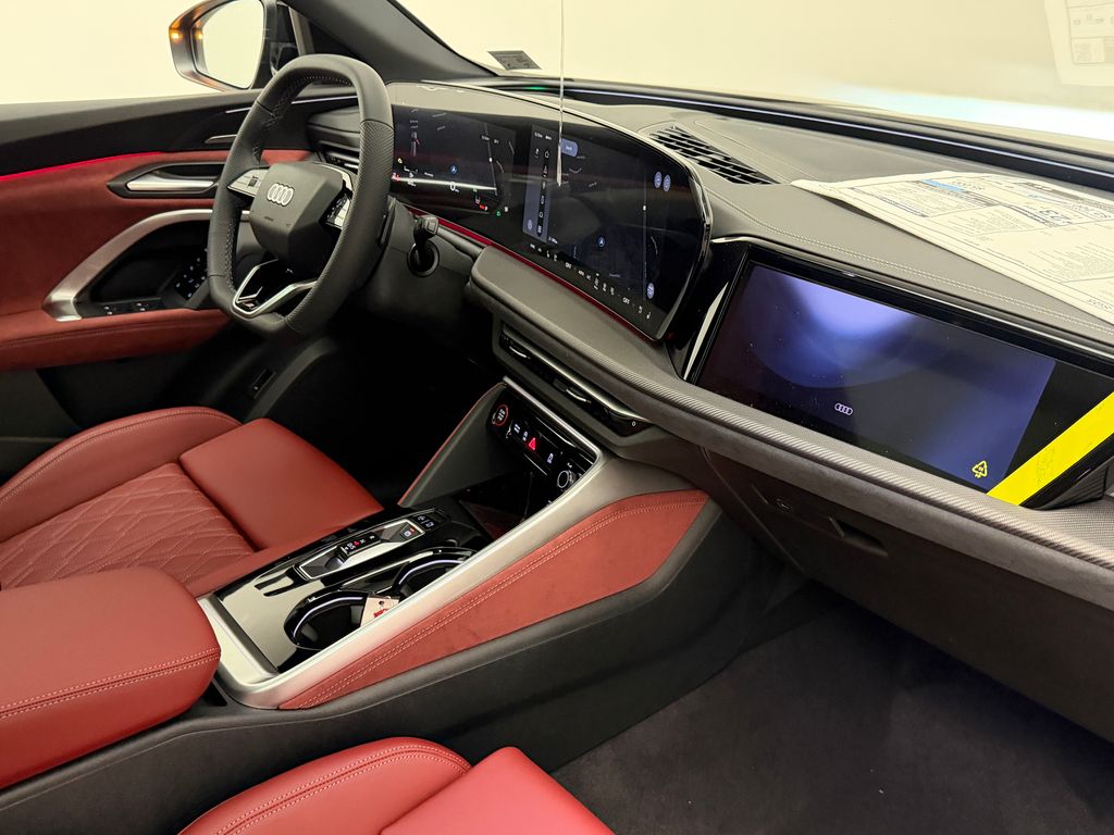 Thumbnail: 2026 Audi SQ5 - 10