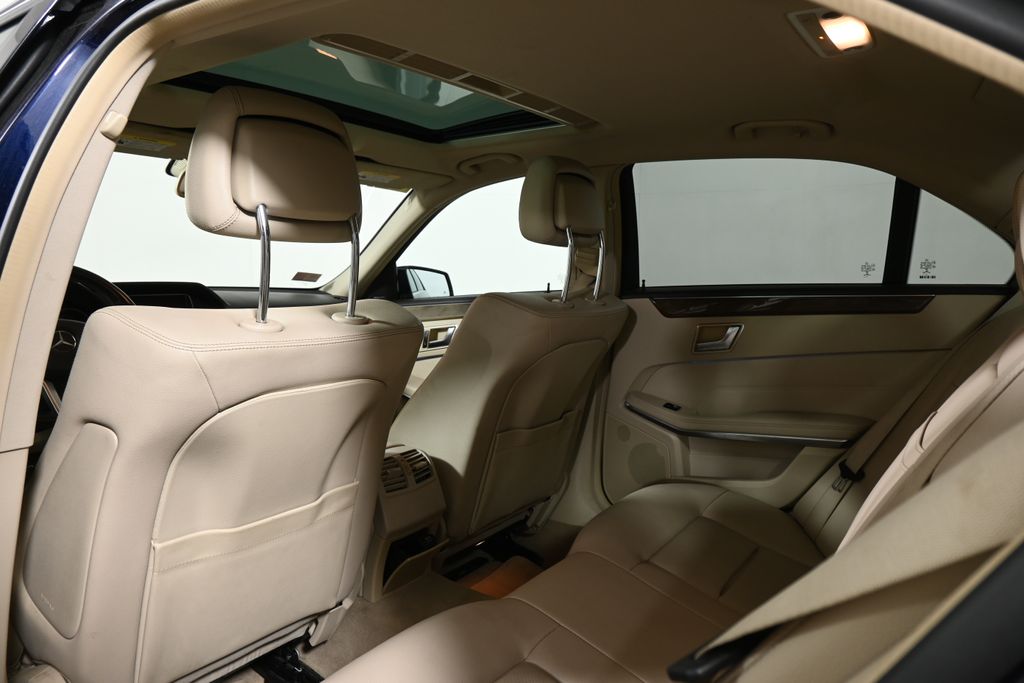 Thumbnail: 2015 Mercedes-Benz E-Class - 6