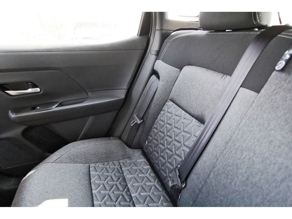 2026 Nissan Kicks SV - 10