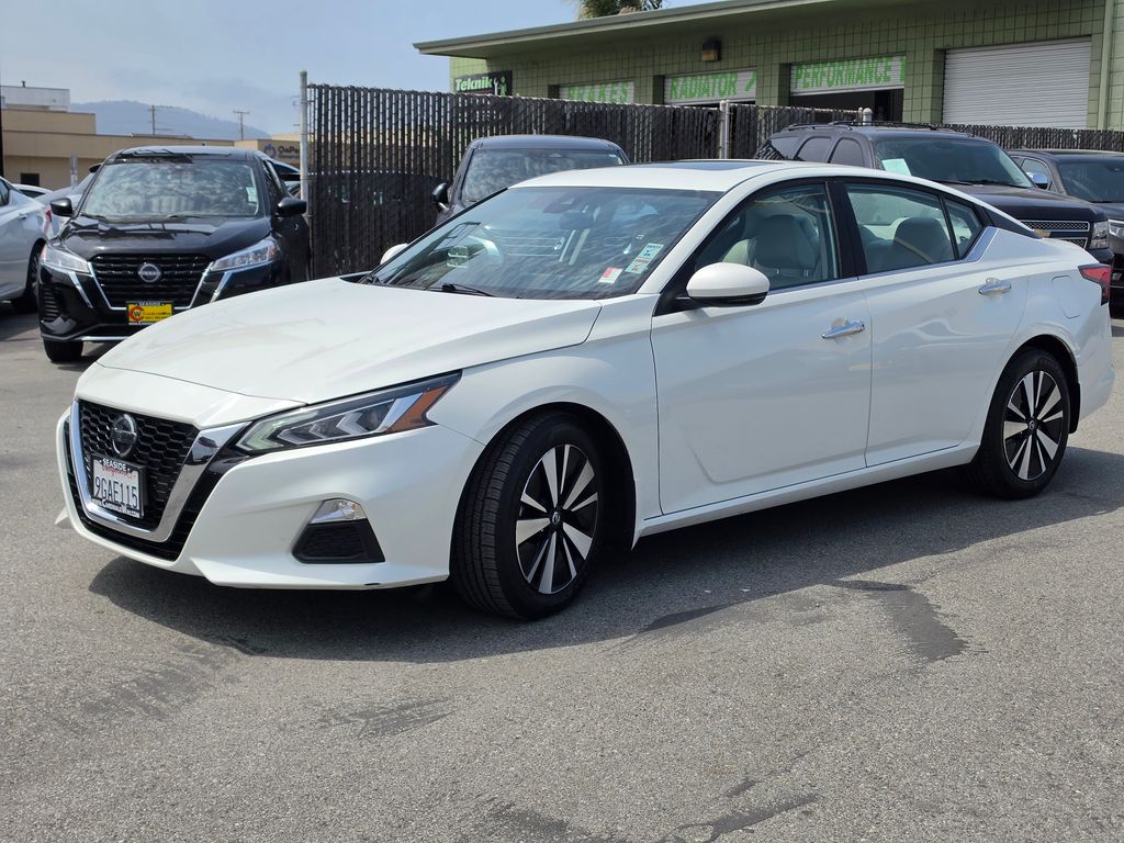 Used 2022 Nissan Altima SV with VIN 1N4BL4DV4NN413309 for sale in Seaside, CA