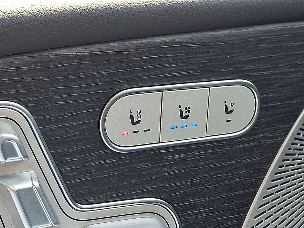 Thumbnail: 2025 Mercedes-Benz GLE - 18