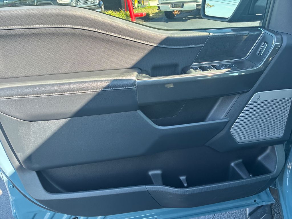2023 Ford F-150 XLT - 11