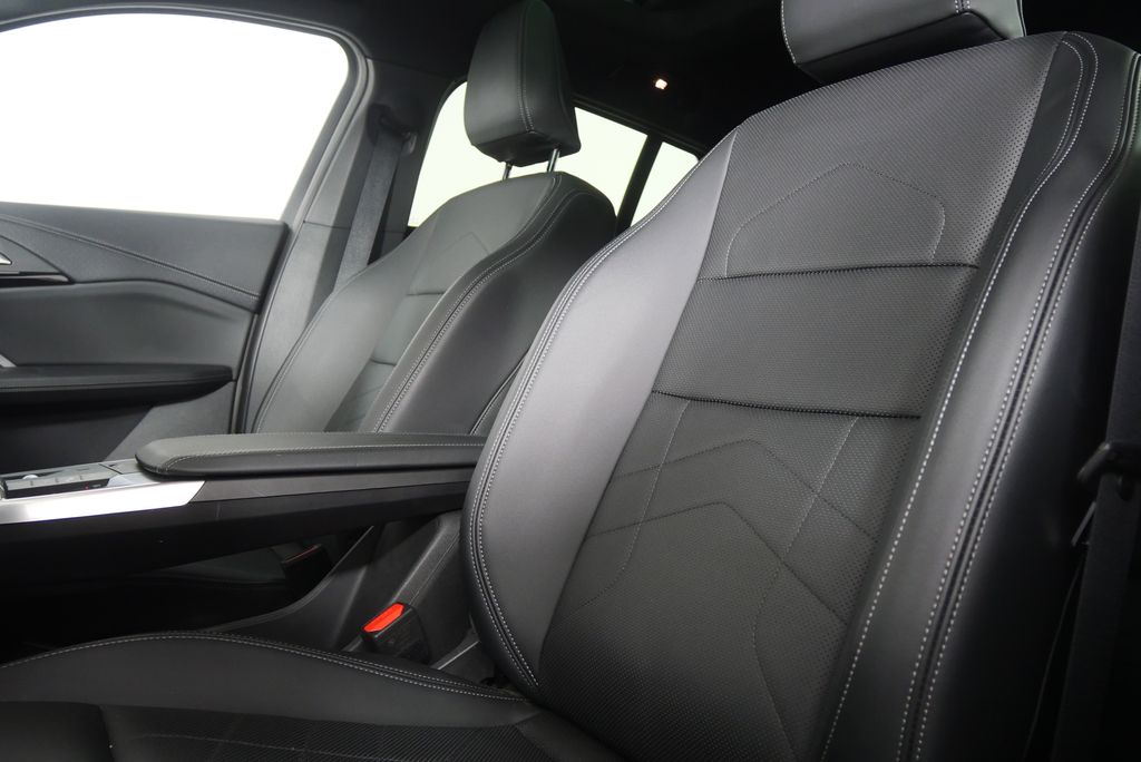 Thumbnail: 2026 BMW X2 - 10