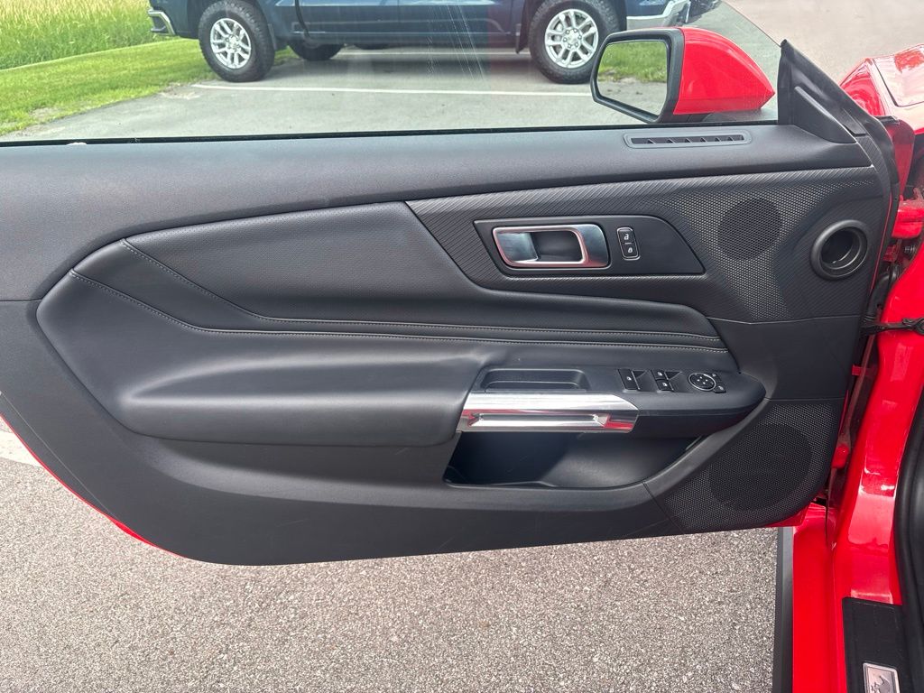 Used 2025 Ford Mustang Convertible