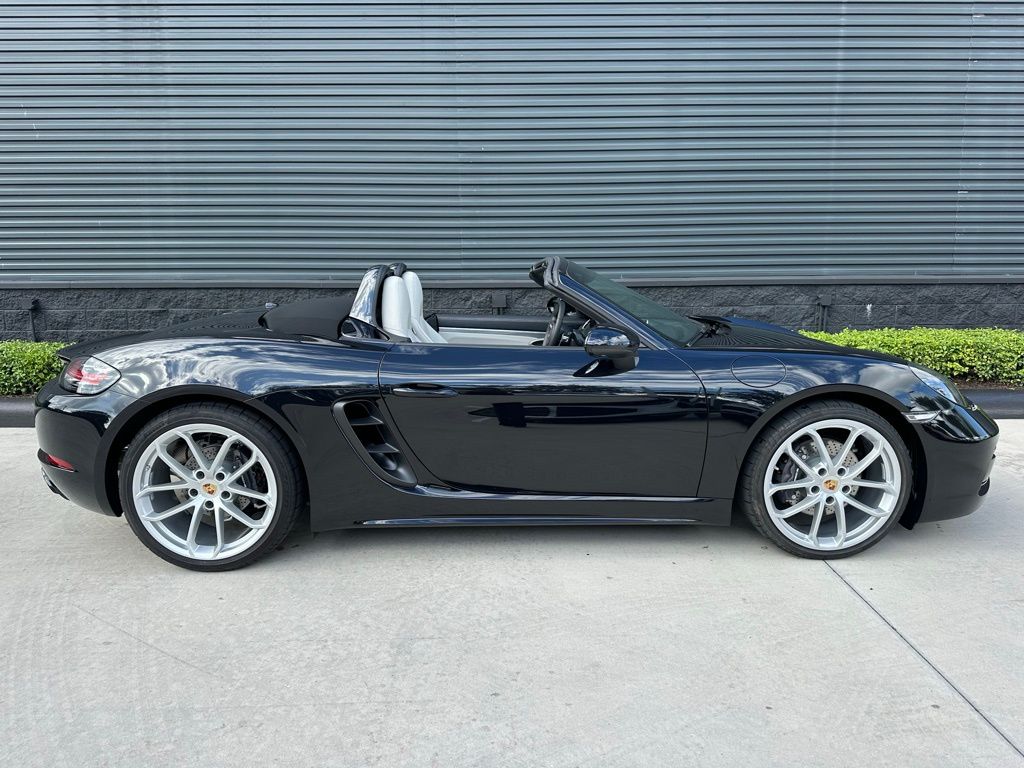 Thumbnail: 2025 Porsche 718 Boxster - 11