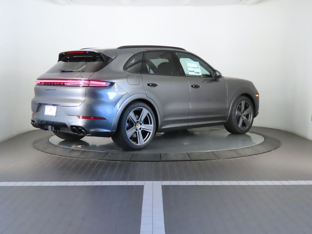 Thumbnail: 2025 Porsche Cayenne - 7