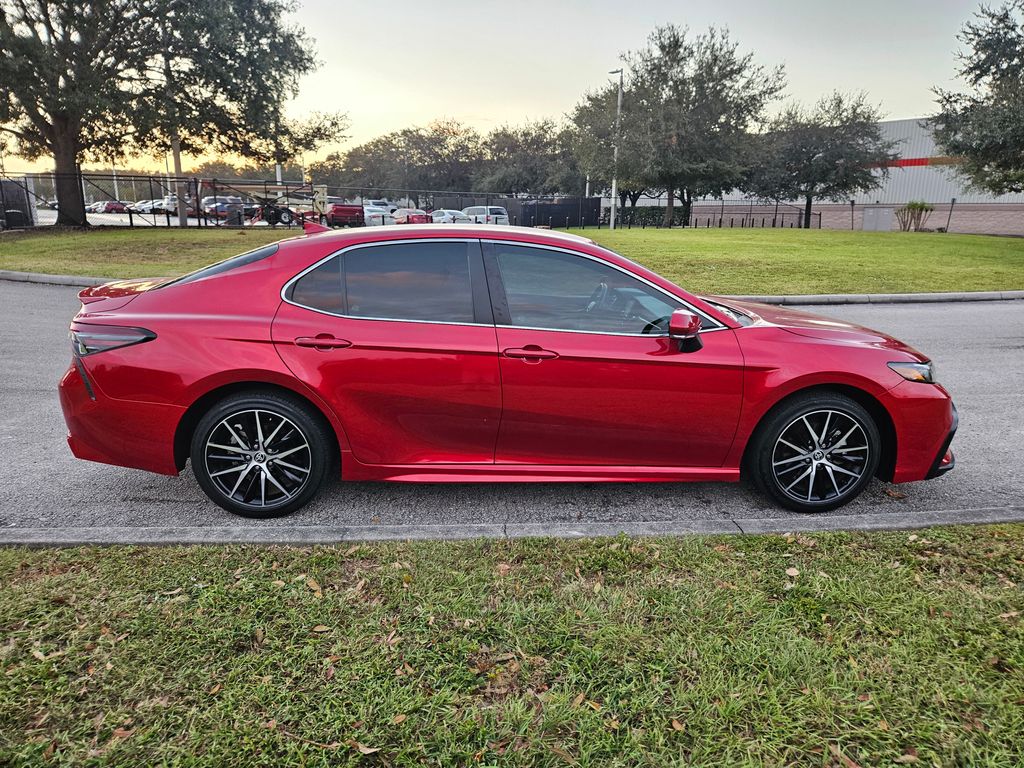 2023 Toyota Camry SE 6