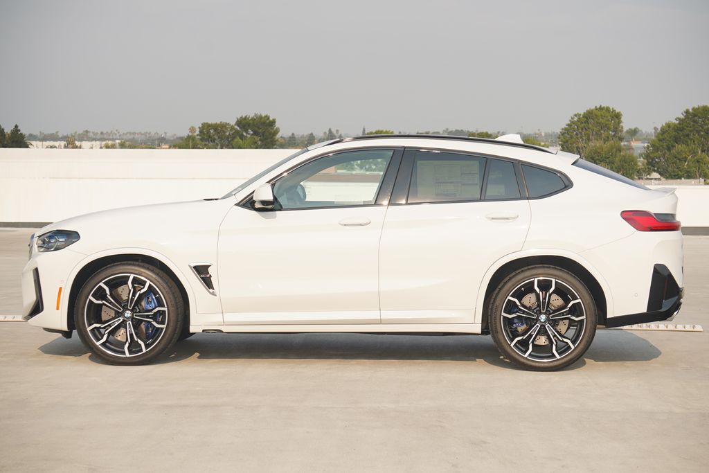 Thumbnail: 2025 BMW X4 - 4